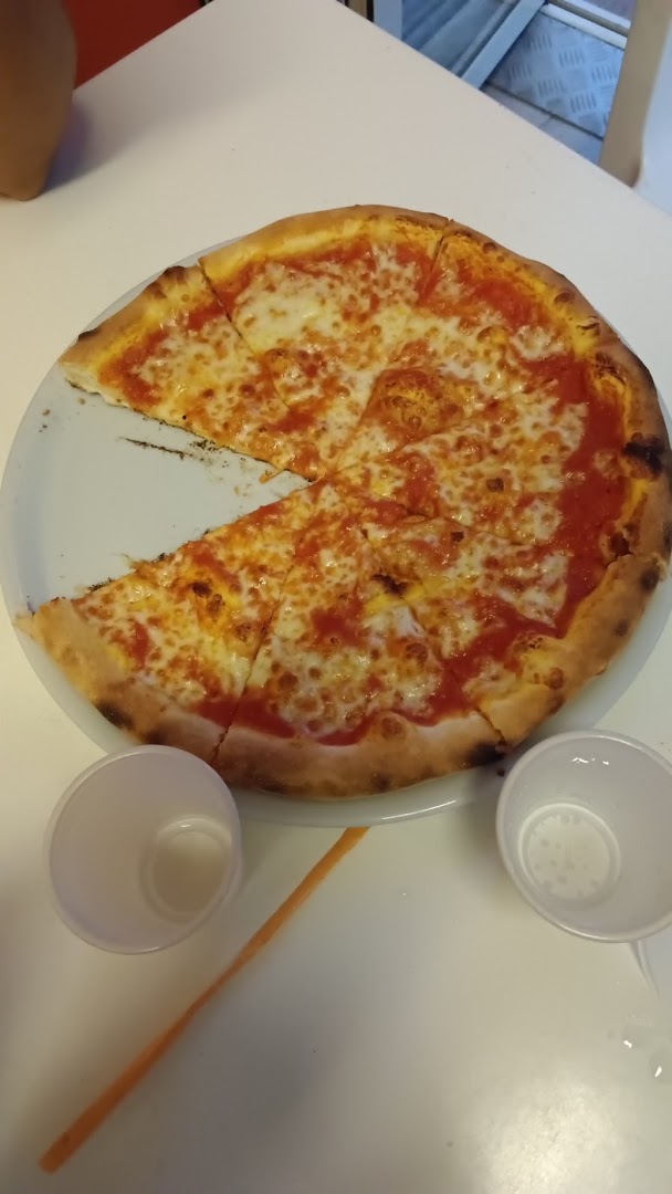 Royal Pizza
