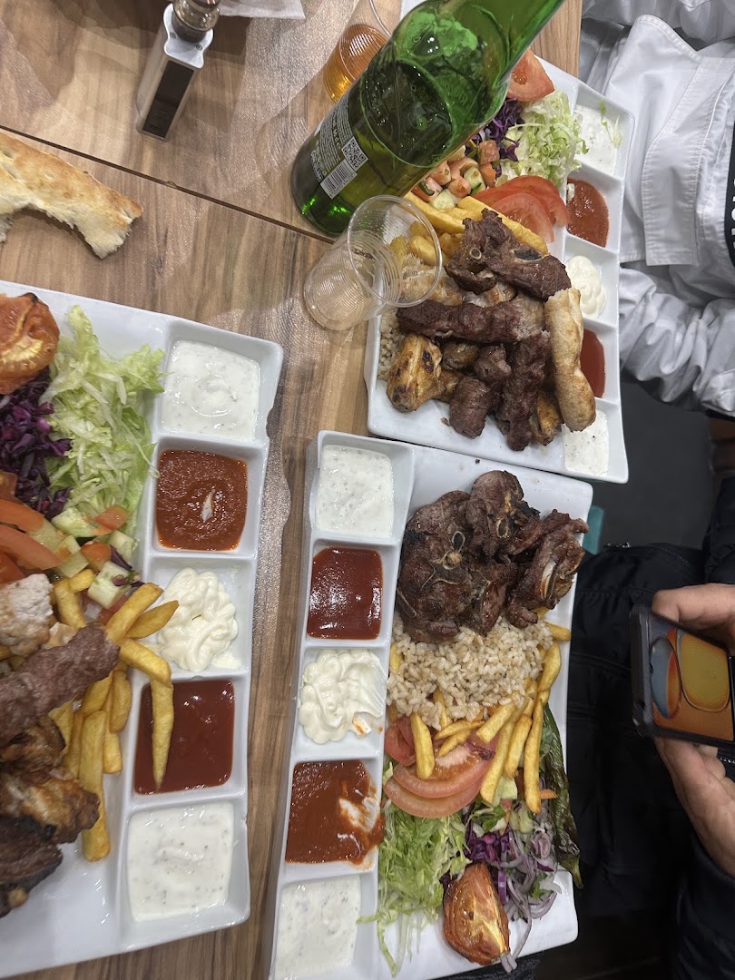 Royal Turkish Pizzeria Kebap Grill