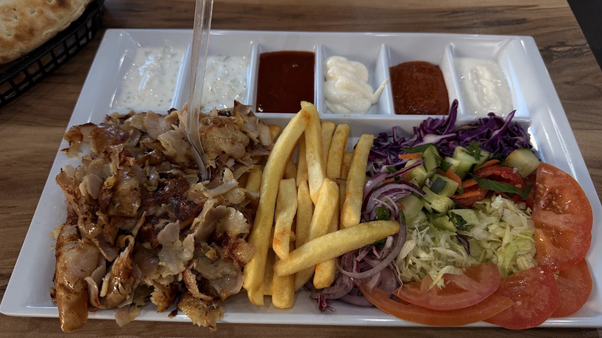 Royal Turkish Pizzeria Kebap Grill