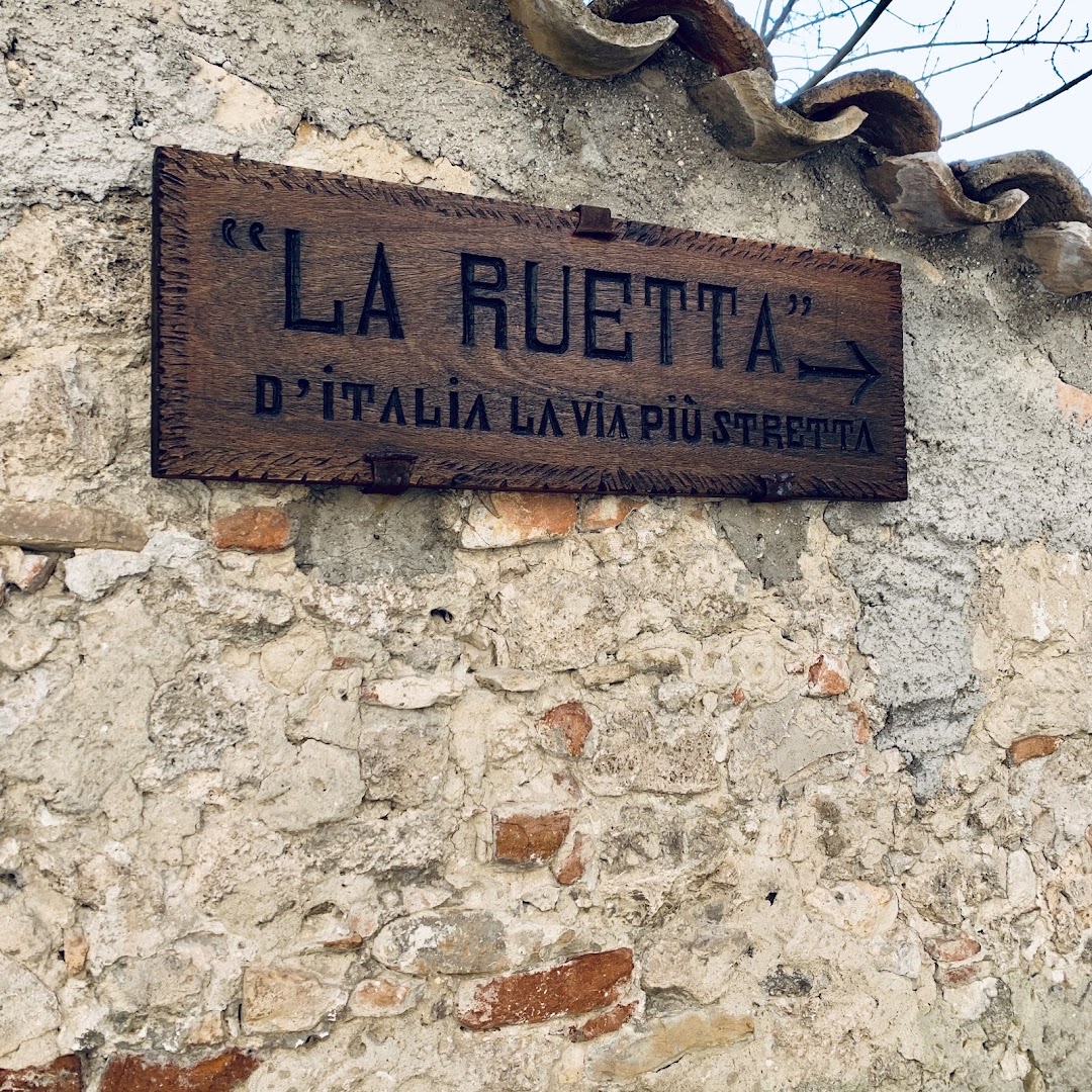 Ruetta d'Italia - La via più stretta