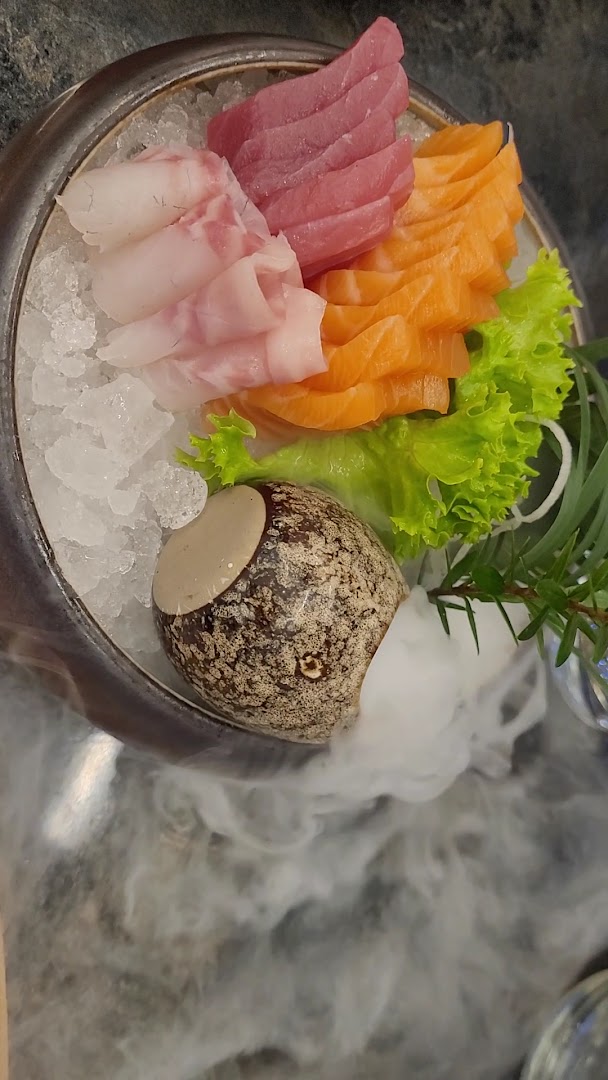 Saka Sushi Restaurant