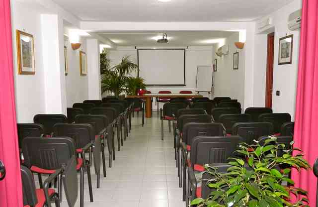 SALA MEETING LEONI