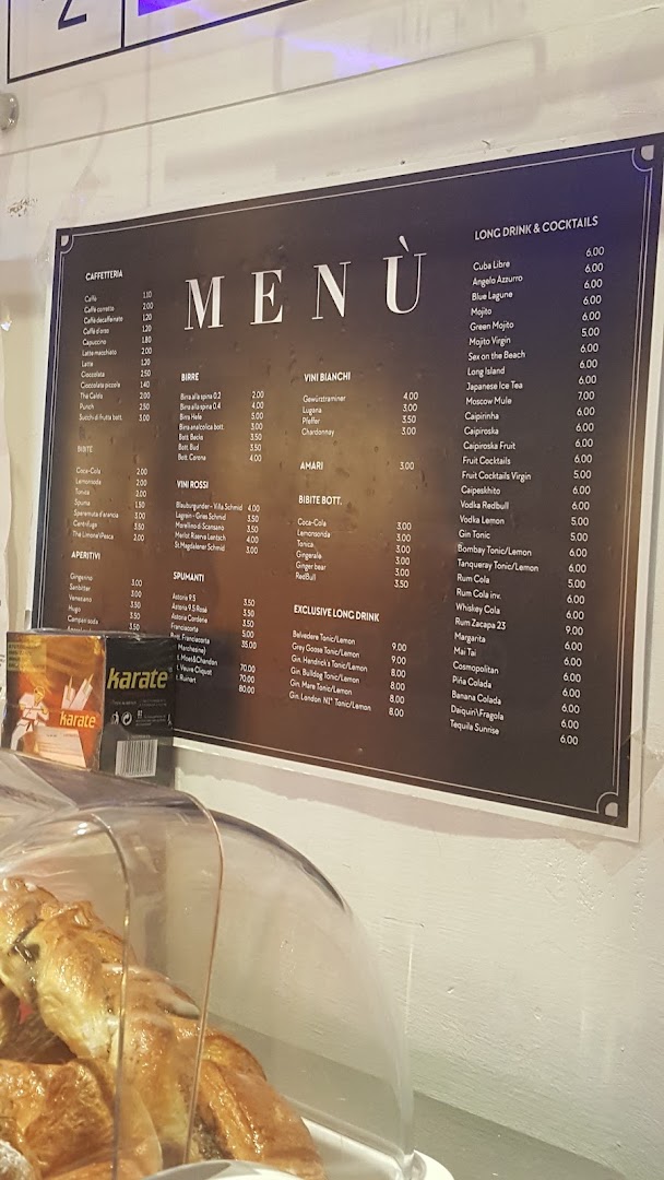 Salinas Lounge Bar