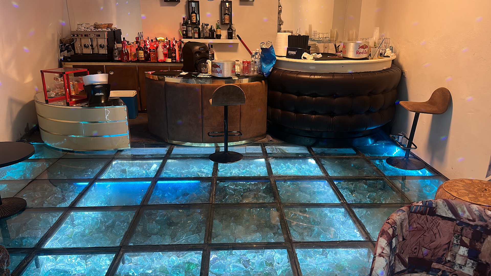 Salinas Lounge Bar