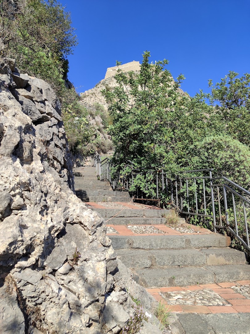 Salita al Castello, Taormina