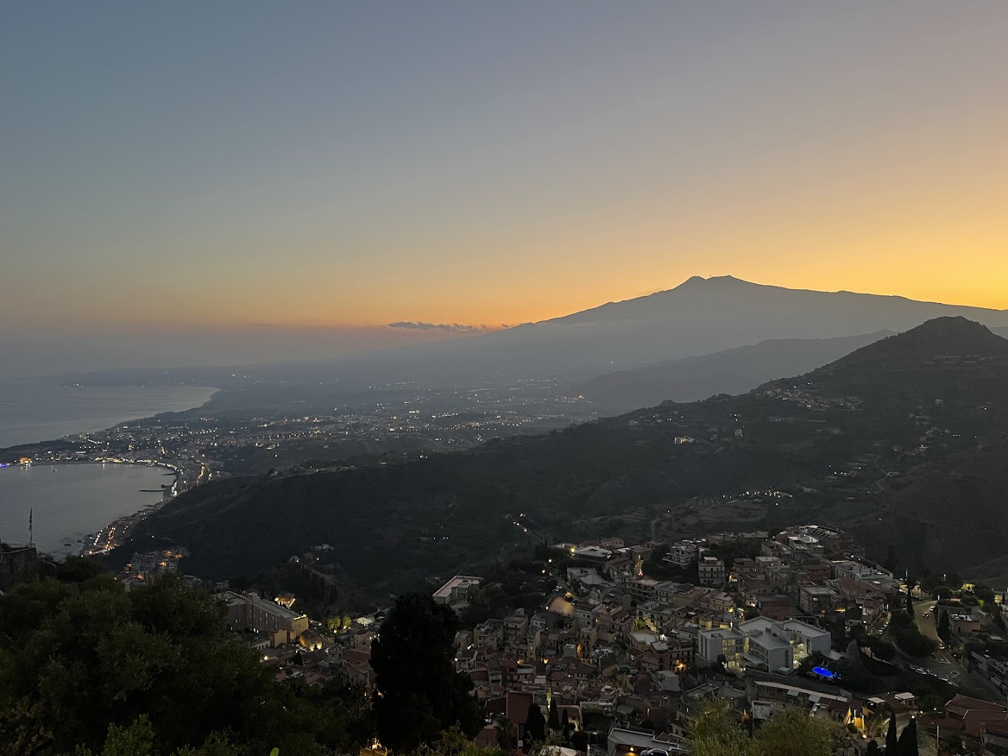 Salita al Castello