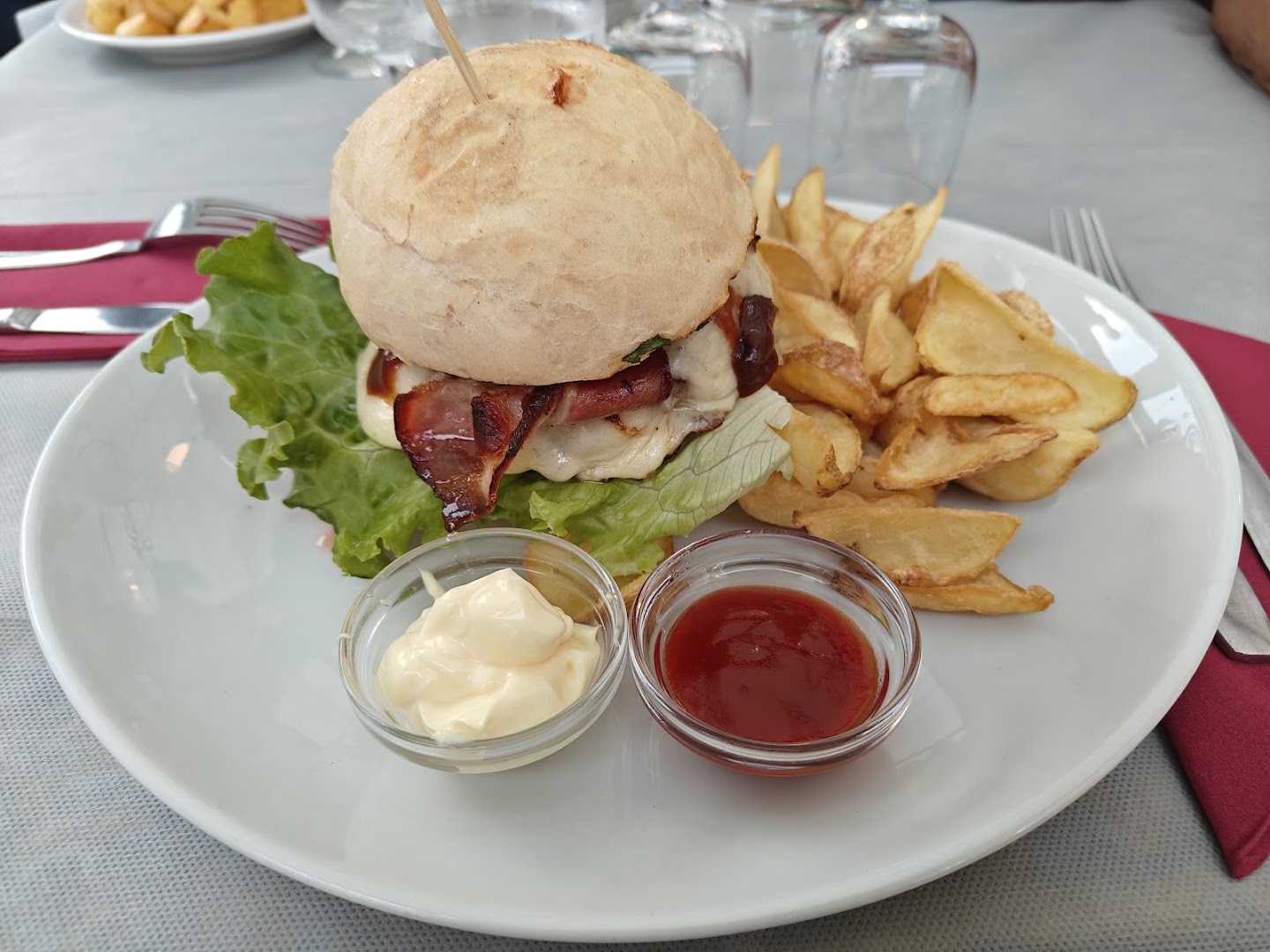 Saloon Risto Pizza Pub