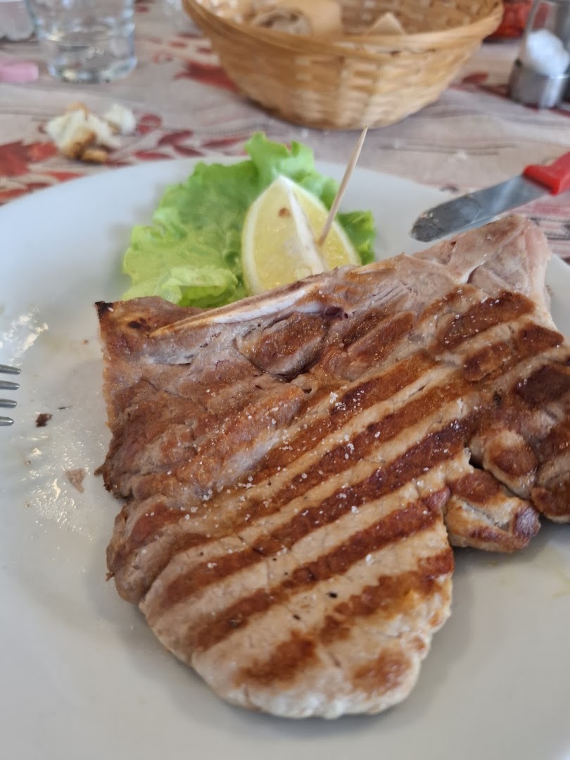 Saloon Trattoria Bar