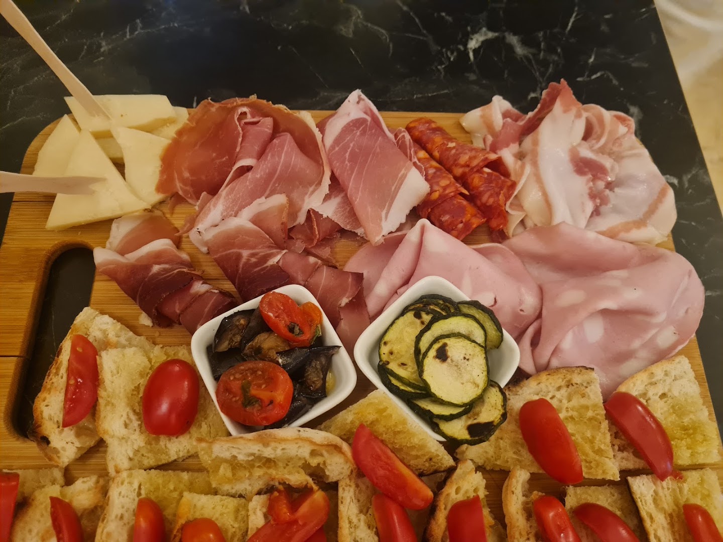 Saltimbocca News