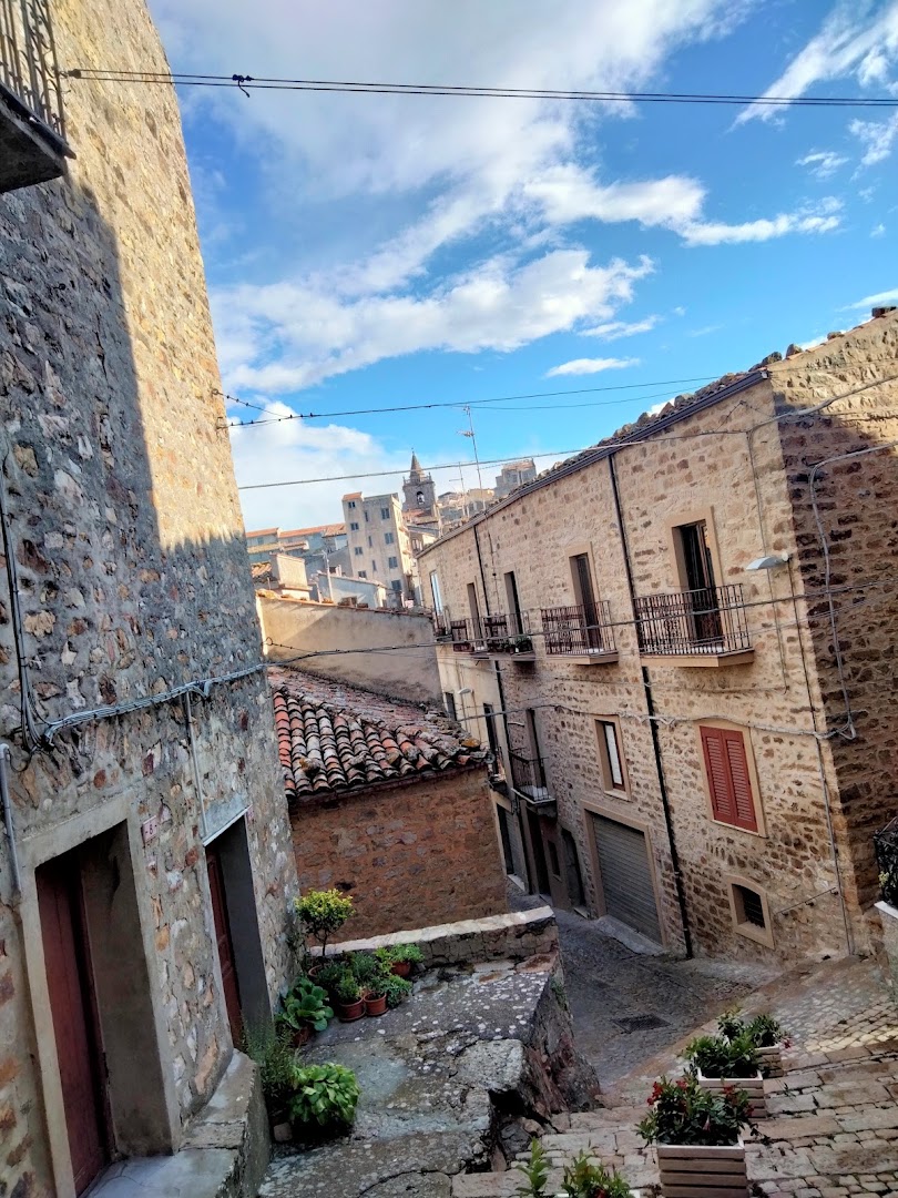 Salto dei Ventimiglia, Geraci Siculo