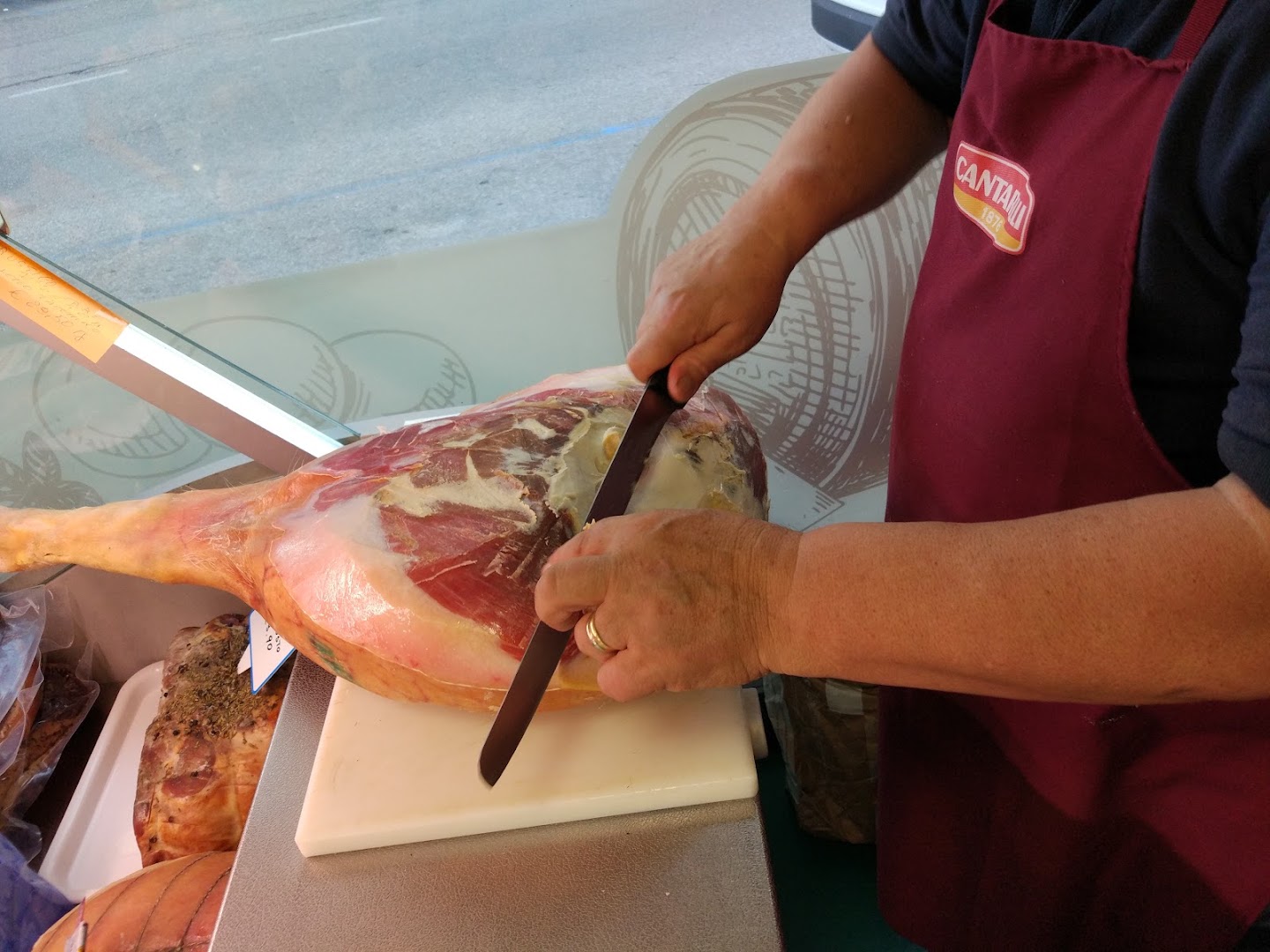 Salumeria Corapi Srl - Panetteria - Formaggeria - Salumeria - Gastronomia - Eccellenze Alimentari