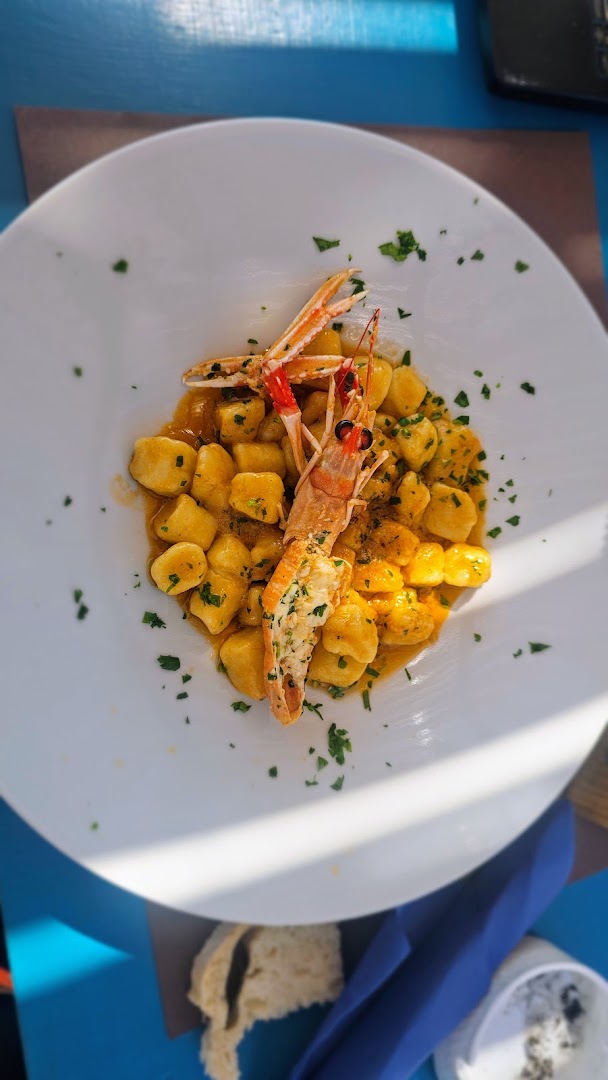 Salus Beach Bar