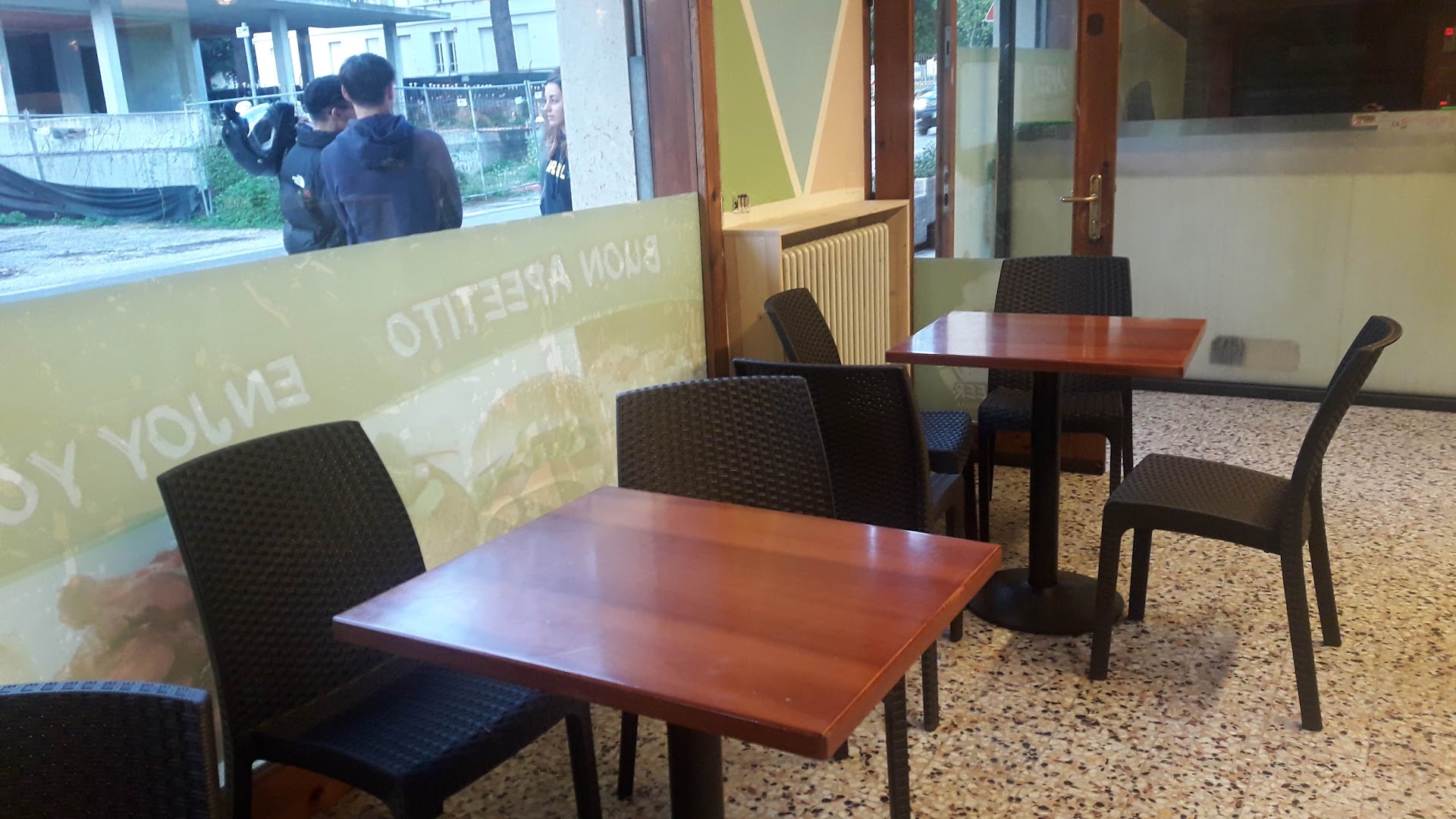 Sameer Pizzeria e Kebab