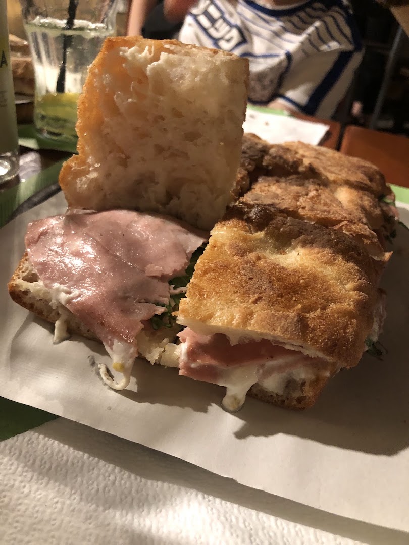 San Michele Aveva Un Gallo - Pub
