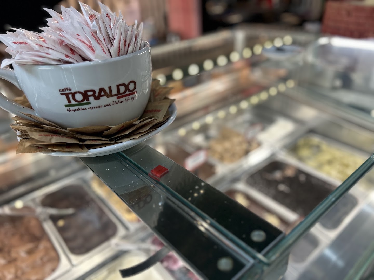 Sandrino Gelateria Aeroporto Bari Palese