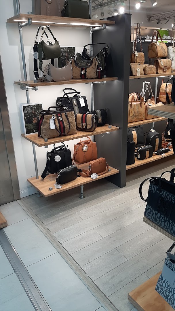 Sanguineti Store, Genova