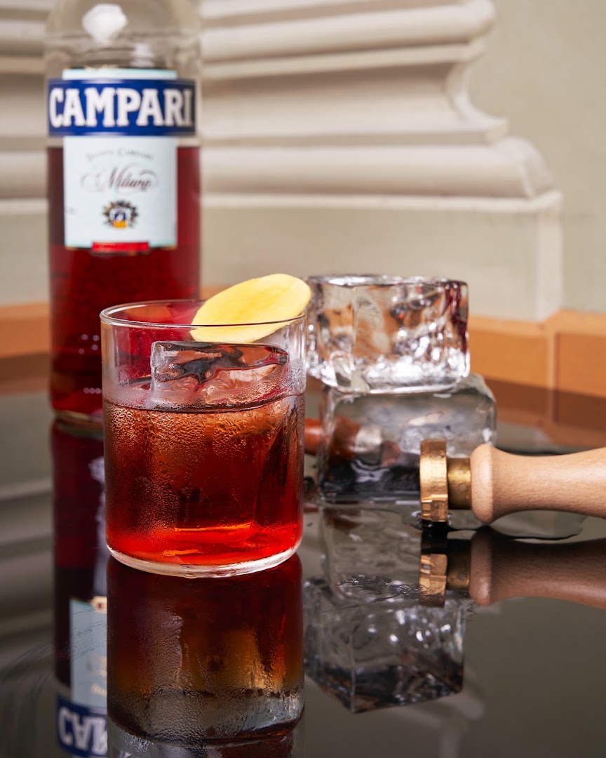 Santa Cocktail Club