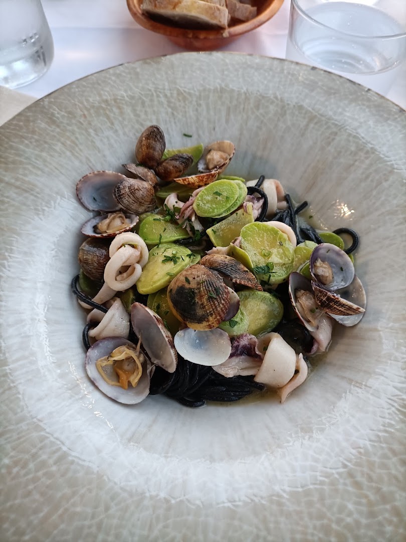 Sant'Ampelio Restaurant & Beach Life