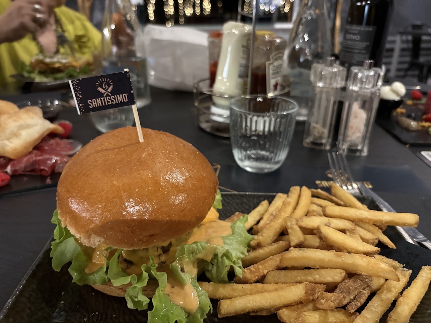 Santissimo Steak House - Food&Drinks