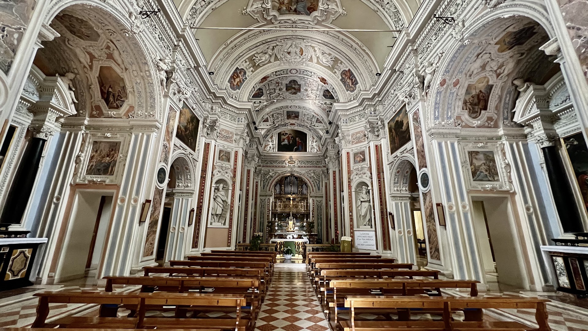 Santuario della Madonna dei Campi "Nostra Signora della Preghiera".