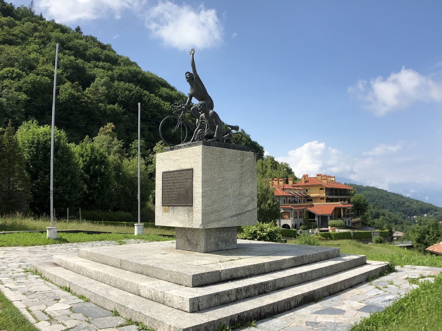 Santuario della Madonna del Ghisallo