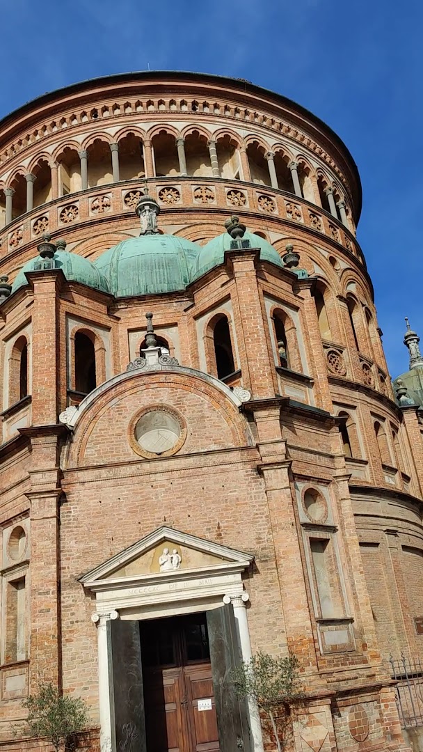 Santuario Santa Maria della Croce