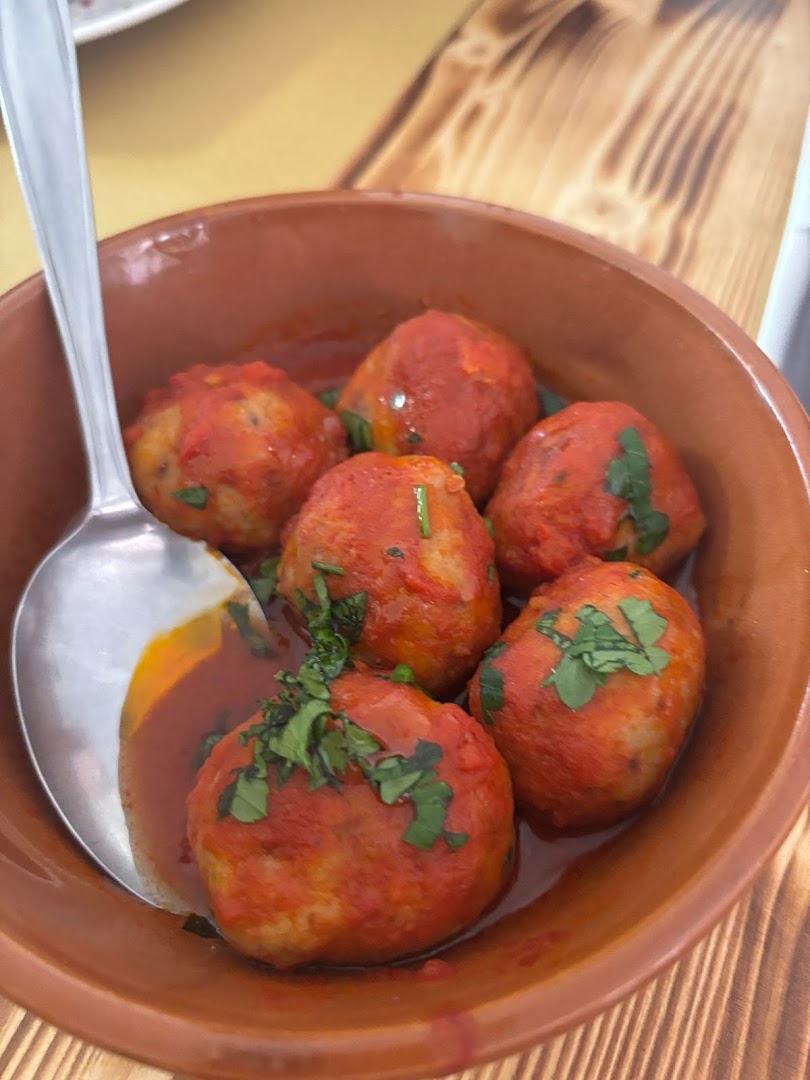 - Sapori in Tavola