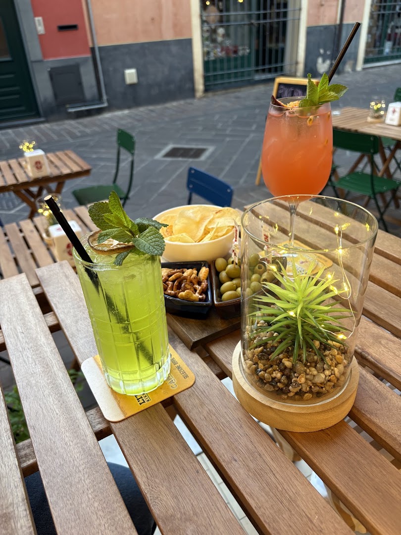 Sarez Cocktail bar, Pietra Ligure
