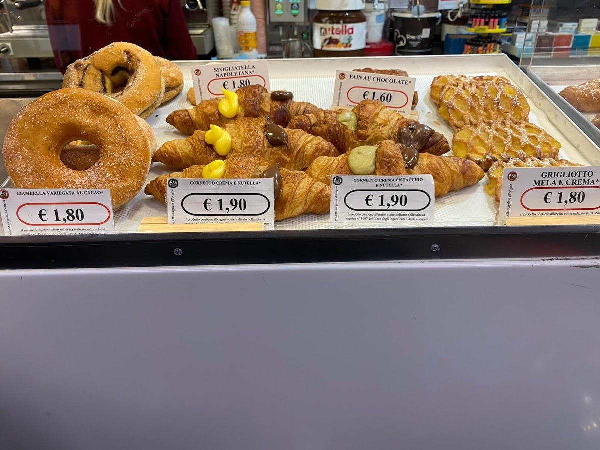 Sarni Arrone Est, Roma
