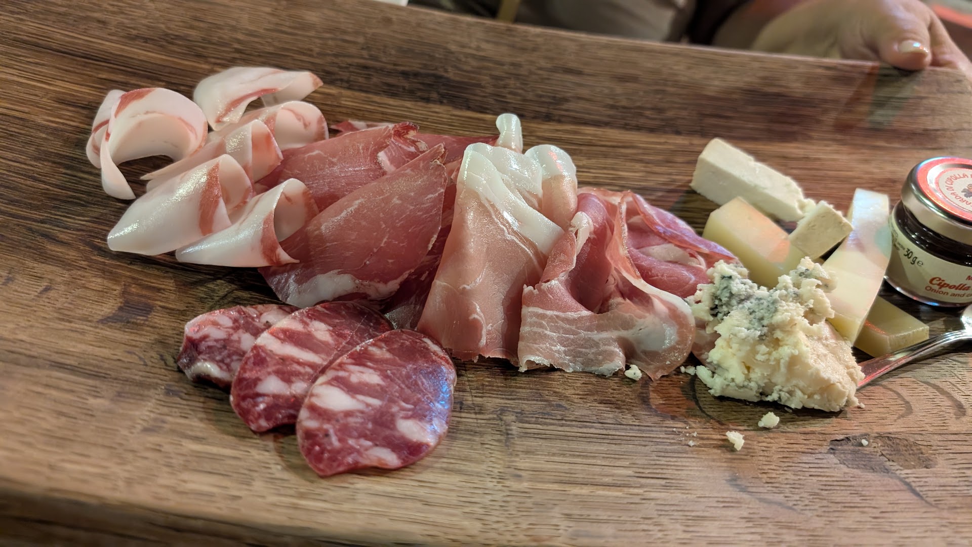 Sas Tapas