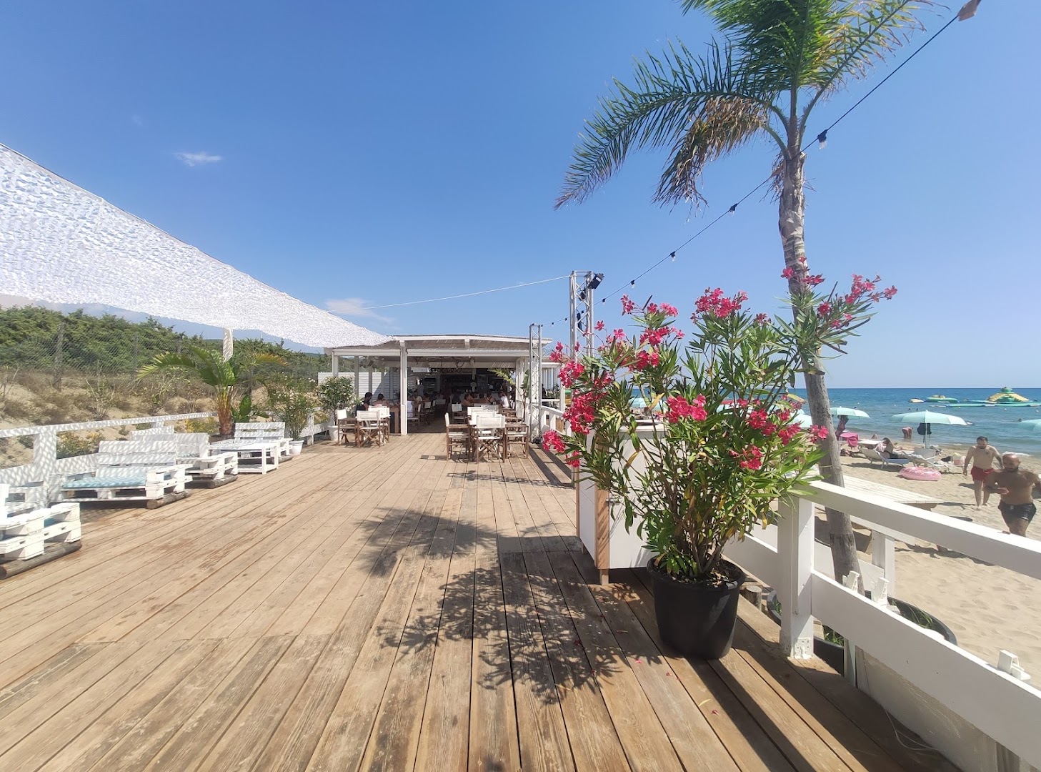 SAT29 Beach Club