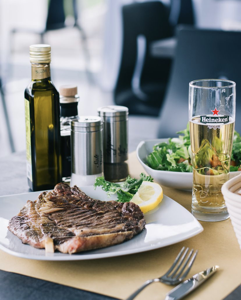 S'Atobiada Stazione Servizio "Caffetteria Ristorante - Bar - carburante e ricarica per veicoli elettrici", Tertenia