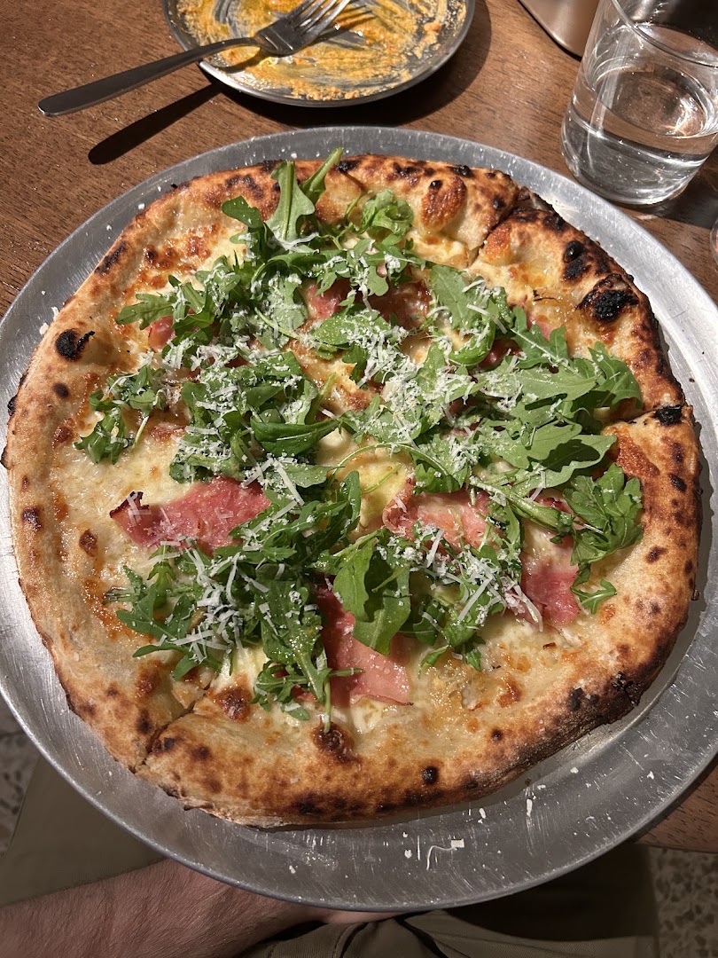 SAYA Pizza