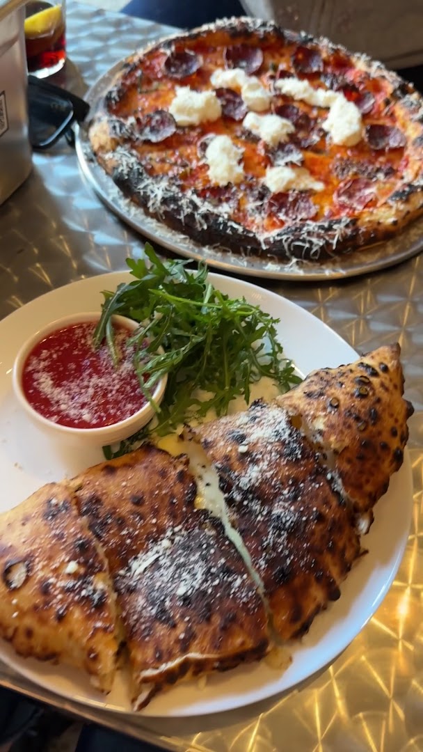 SAYA Pizza