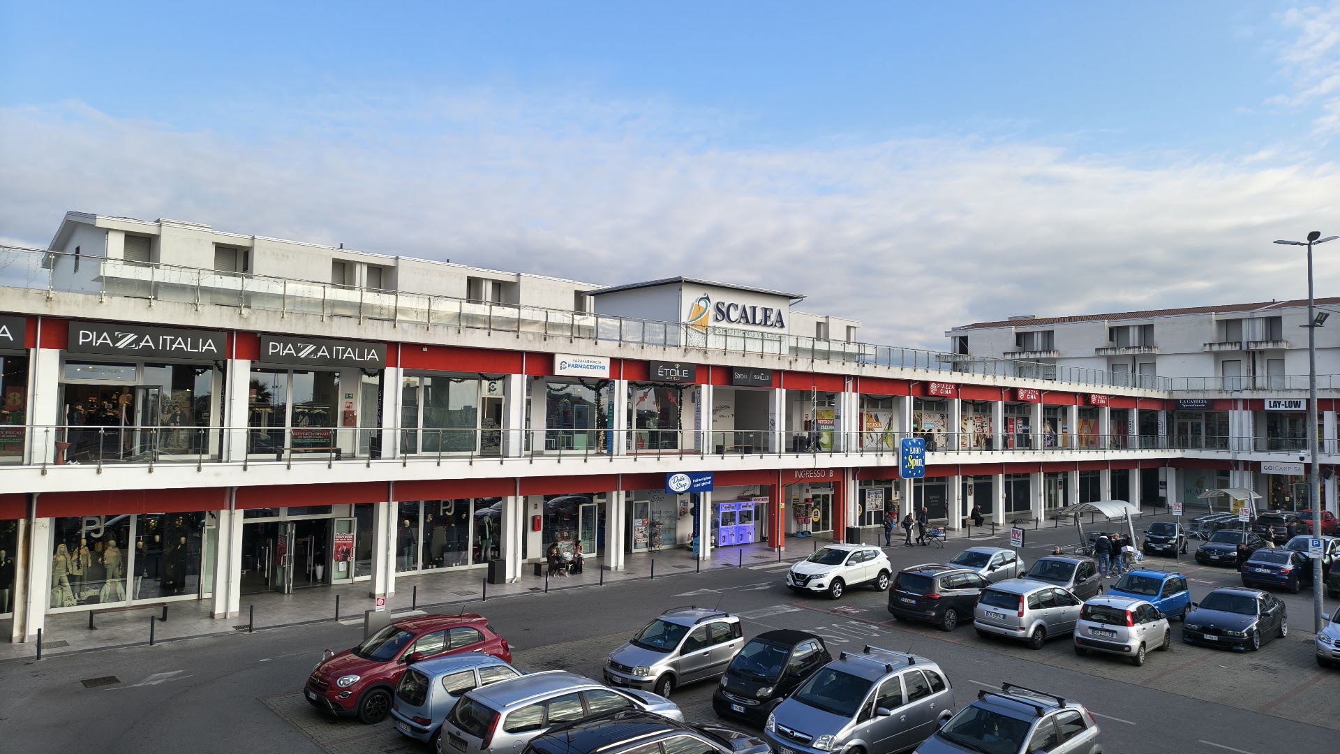 Scalea Shopping Village