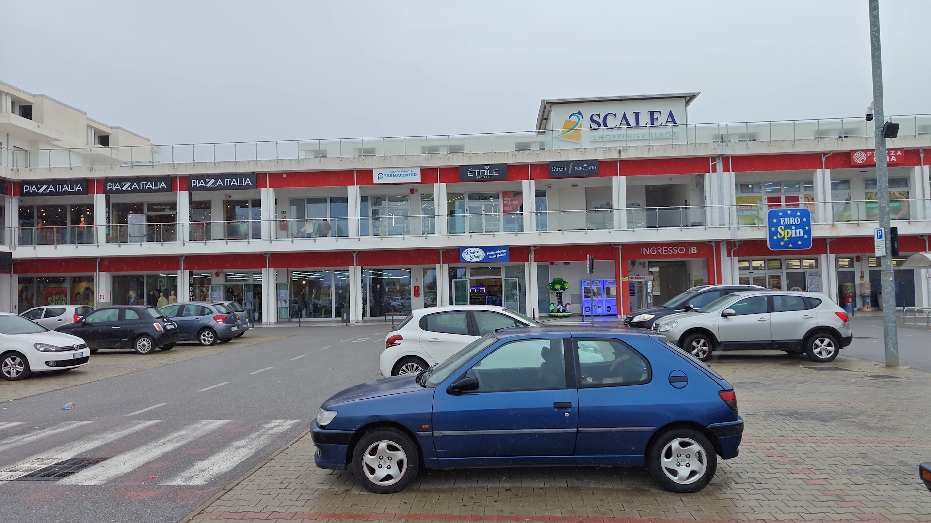 Scalea Shopping Village