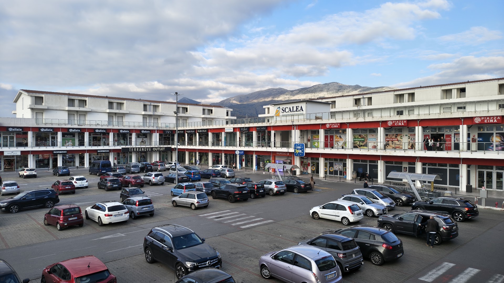 Scalea Shopping Village