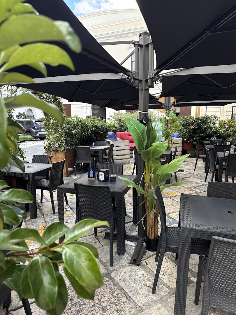 Schiuma - Cafè - Bar Piazza Dante, Brindisi