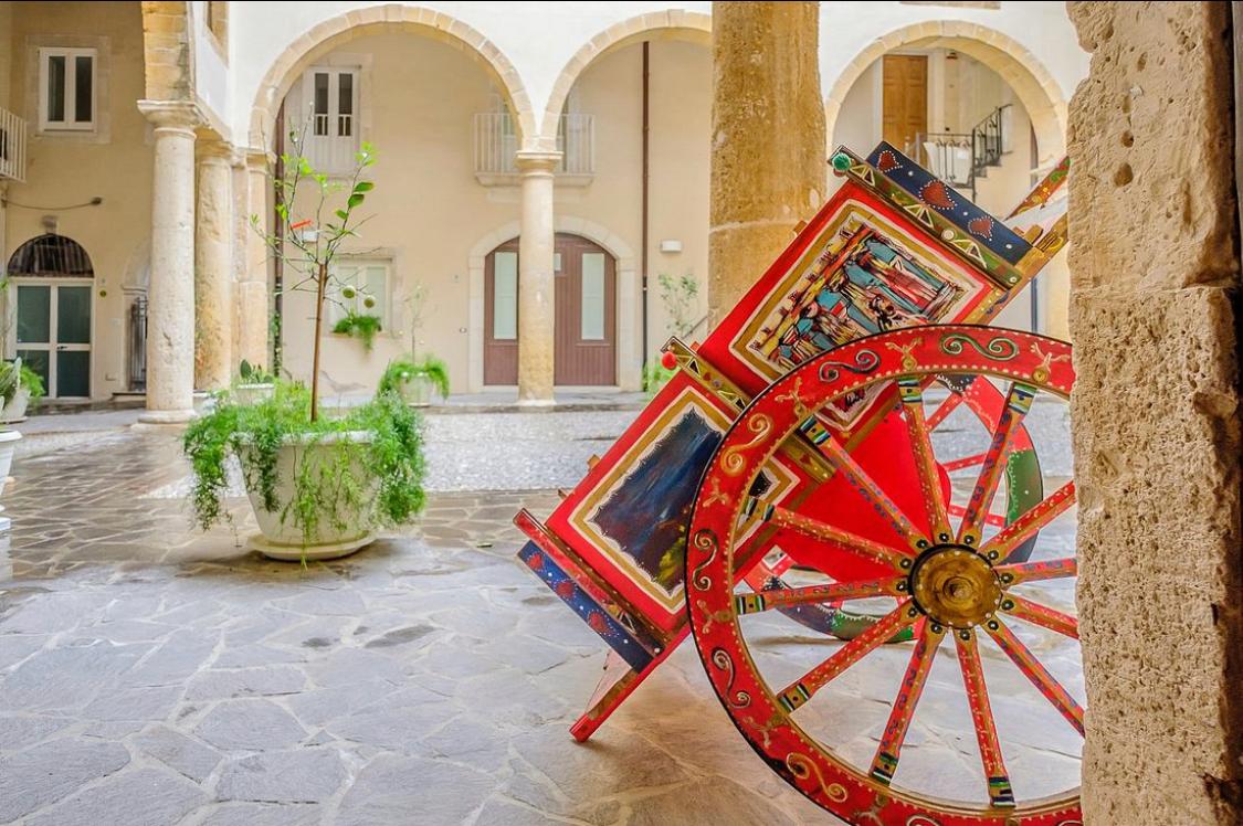 Scuola Alimentare - Ristorante/Enoteca - Ortigia