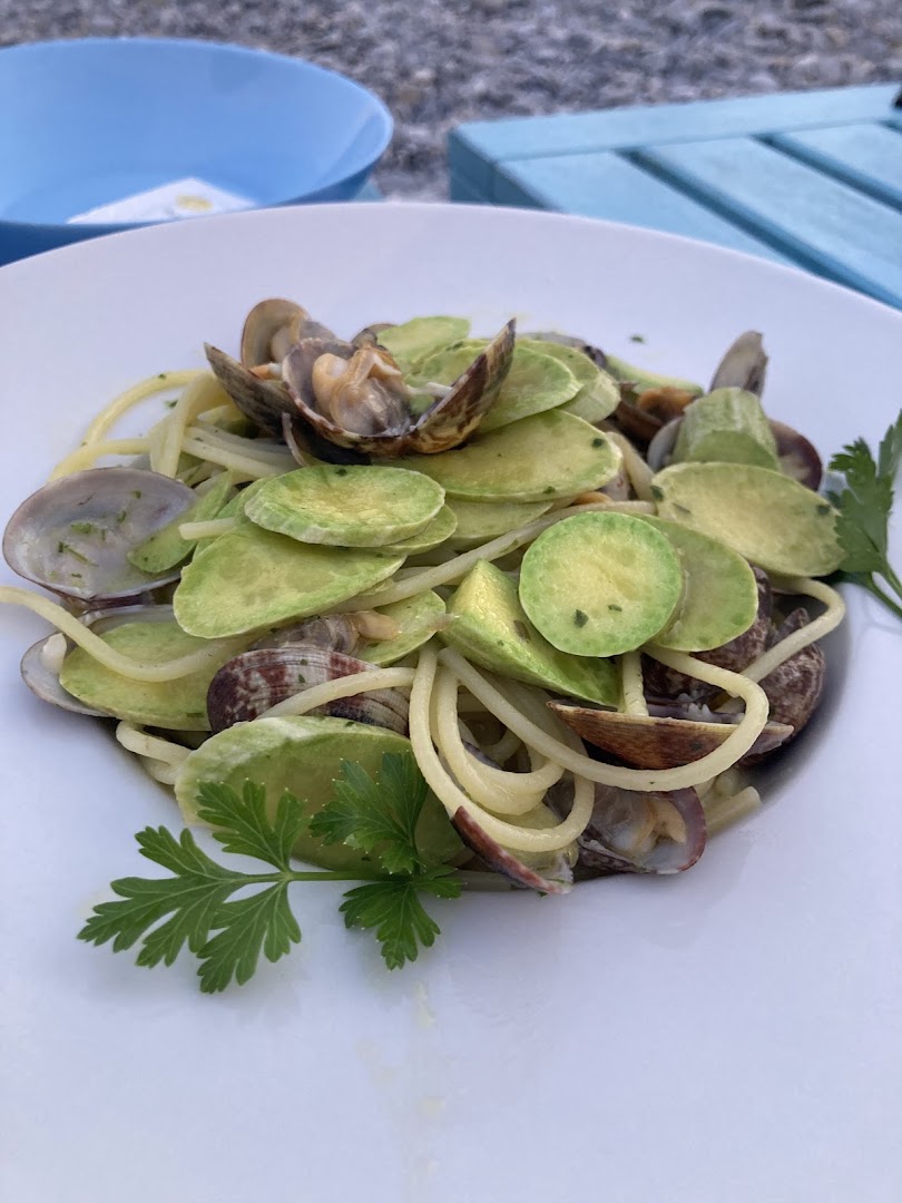 Seagull Beach Lounge Bistrot