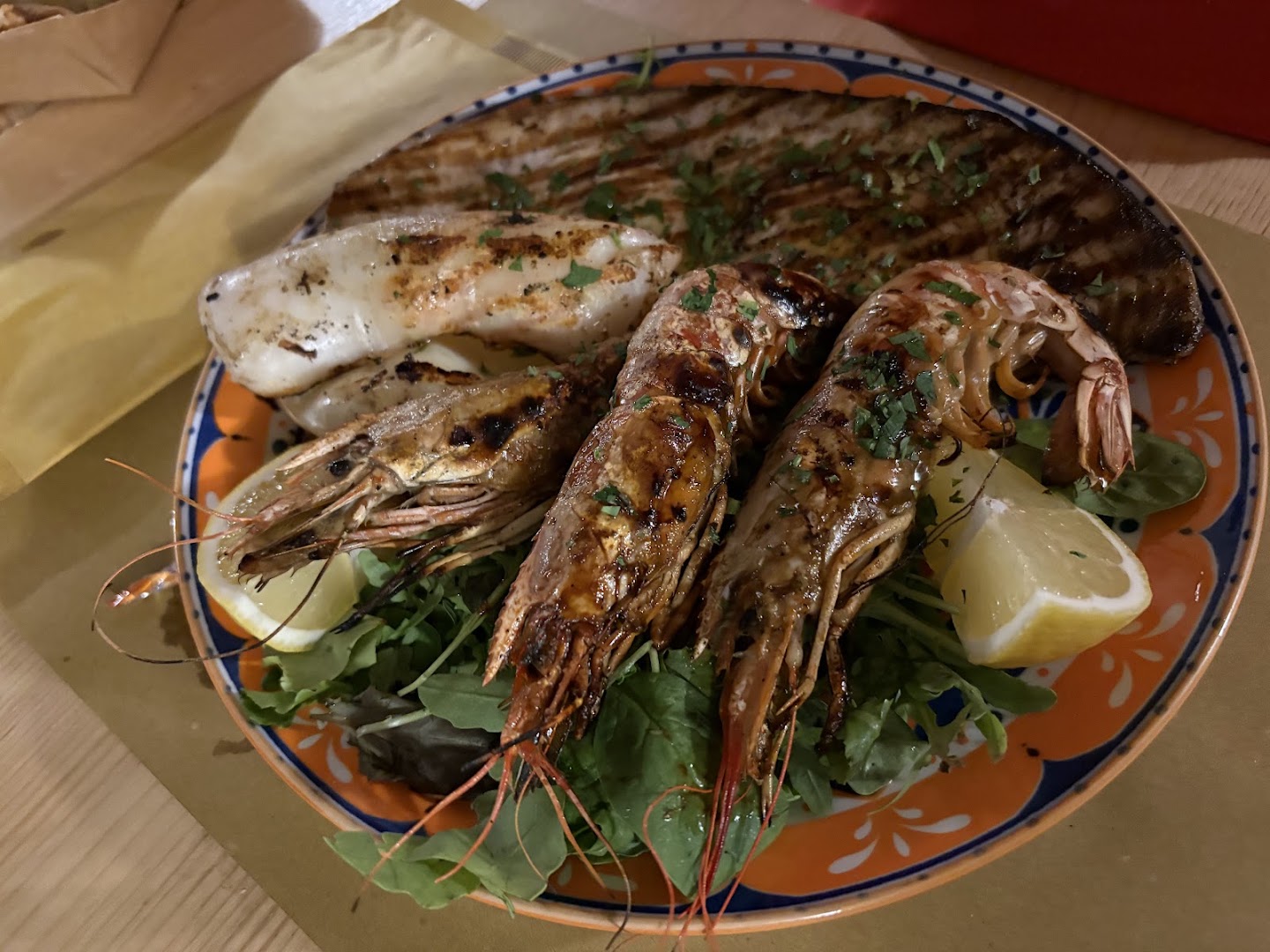 Sea'n Sun Lounge Bar-Restaurant
