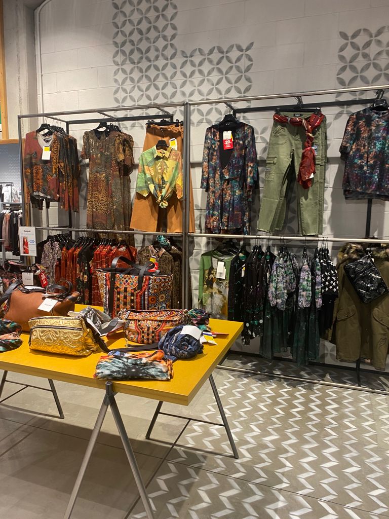 Seconda Strada Olgiate Olona (VA) - Abbigliamento, scarpe e accessori moda
