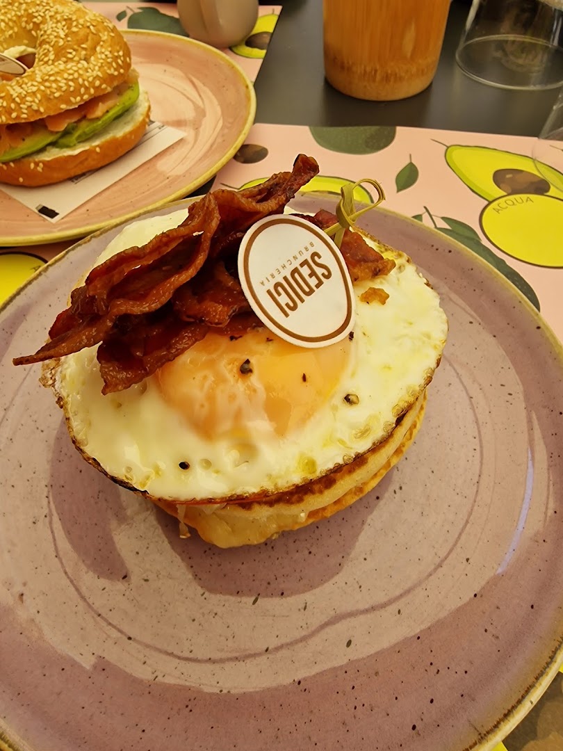 Sedici Bruncheria, Ravenna