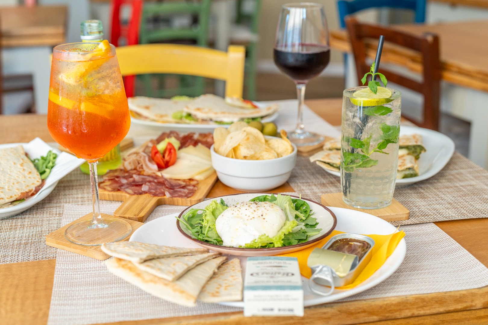 Sedicinodi Bar & Bottega