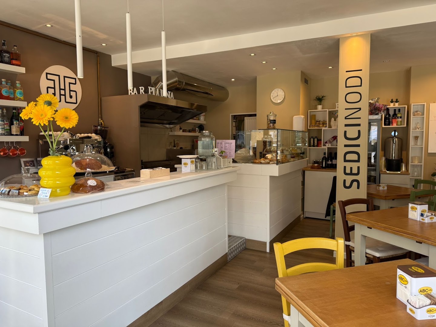 Sedicinodi Bar & Bottega