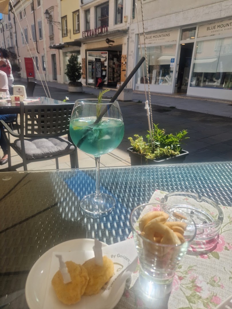 Sei Come Sei Caffè & Wine Bar