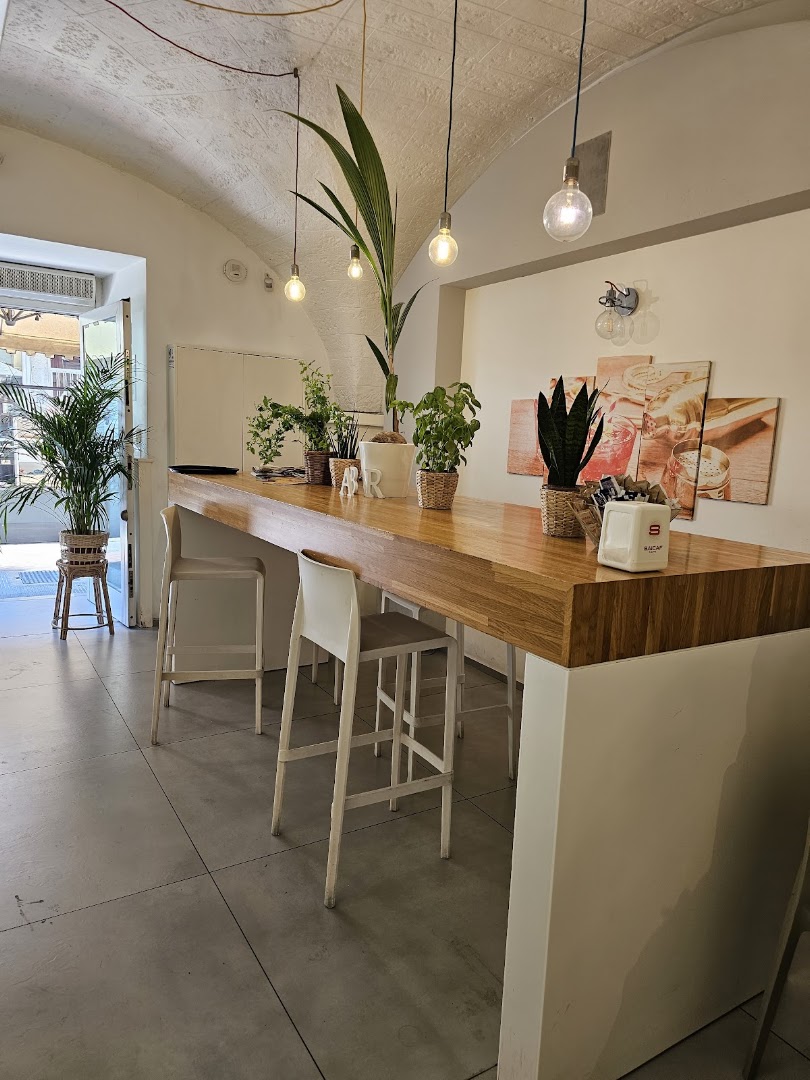 Semplice Café