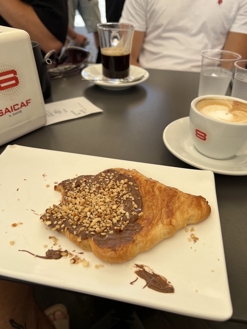Semplice Café, Bari