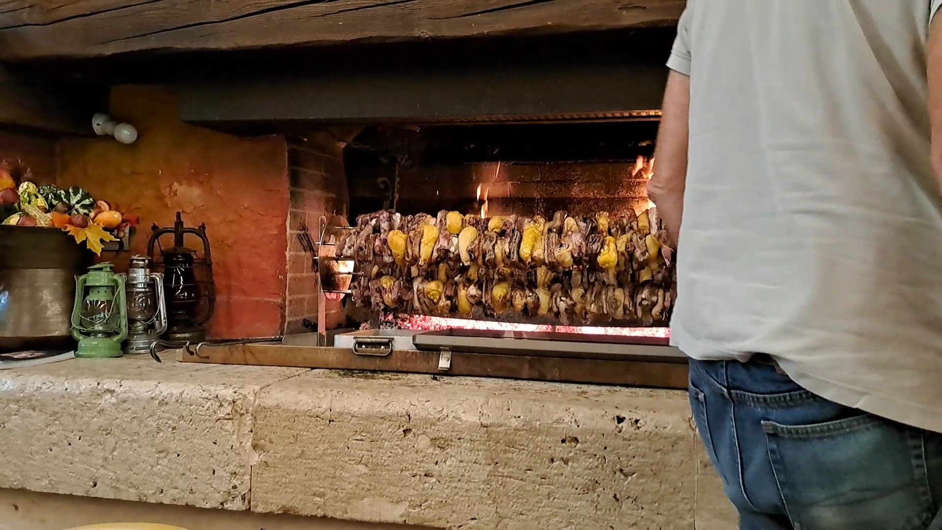 Sempre Queo Osteria Wine Bar