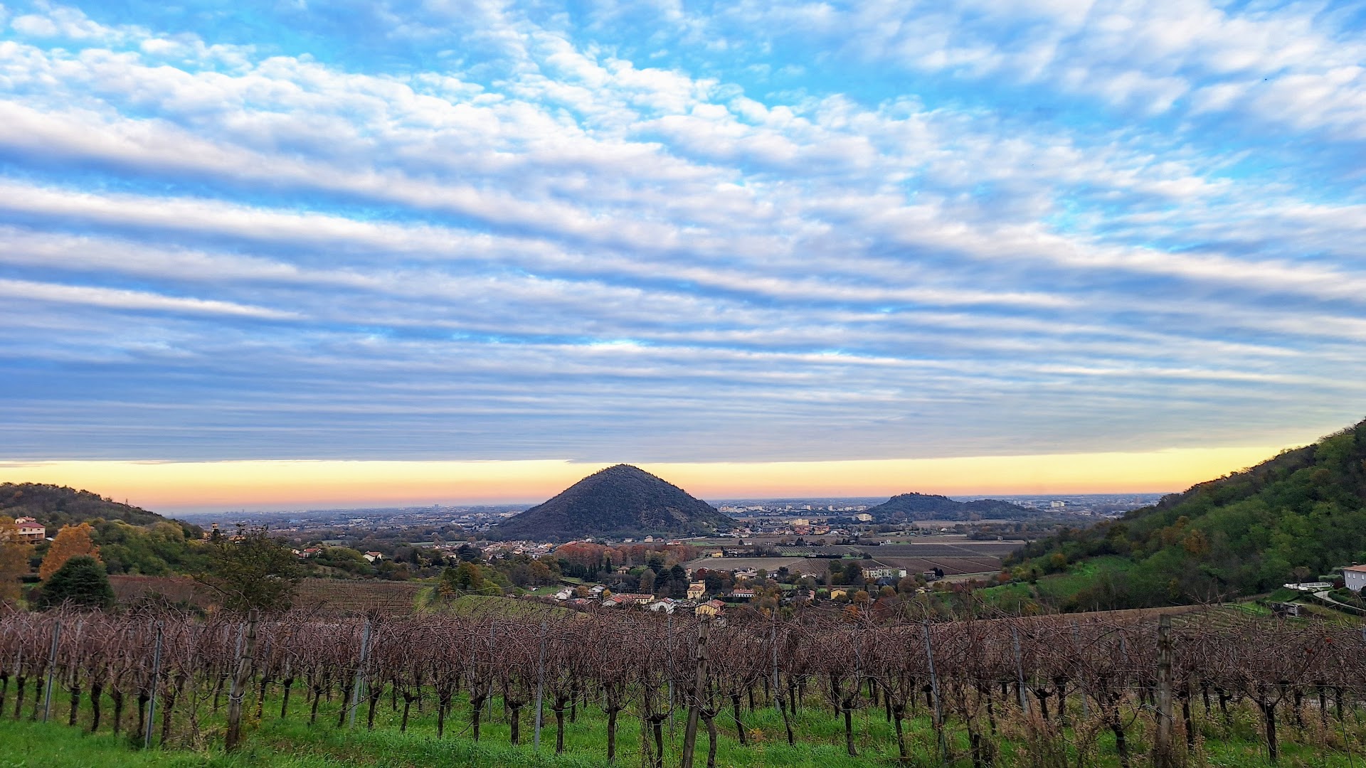 Sentieri Cacumenali del Monte Lonzina, Torreglia